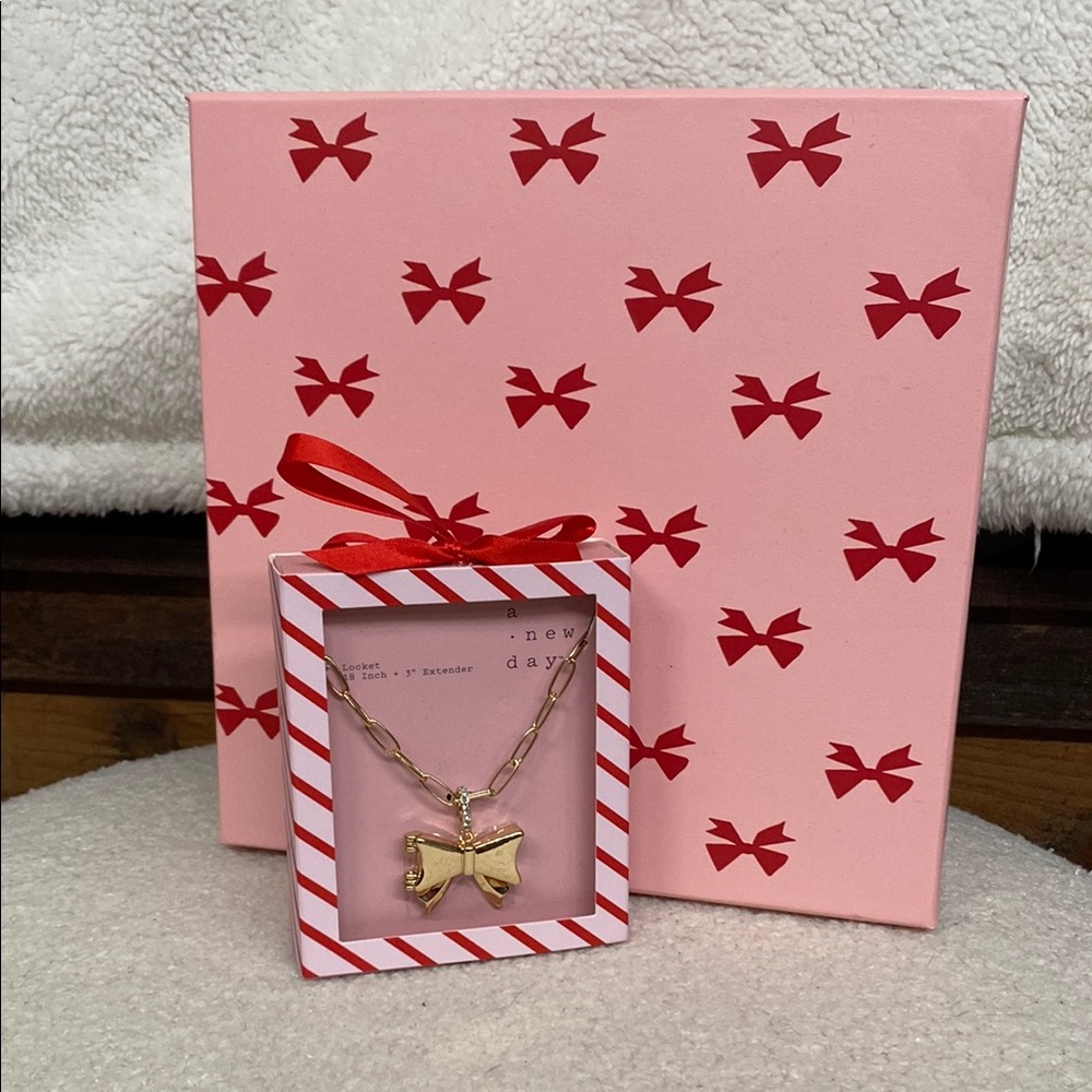 a new day Gold Bow Necklace
